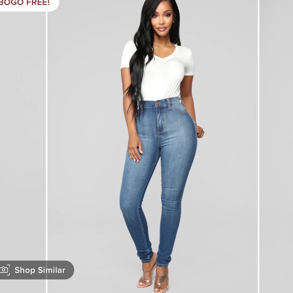 BRAND NEW HIGH WAISTED FASHION NOVA JEANS- SIZE 9! 👖 🍑 💗